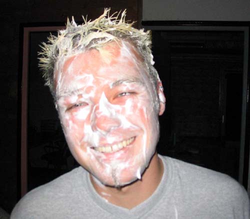 13. Merci Yaya pour la mousse à raser