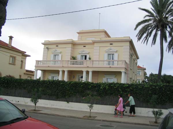 Espagne 068 - Une villa au bord de mer